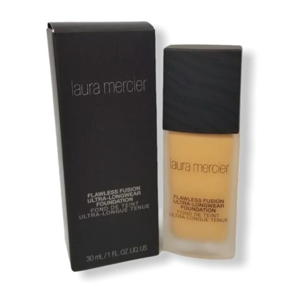 Laura Mercier Flawless Fusion Ultra Longwear Foundation in 2w2 Butterscotch